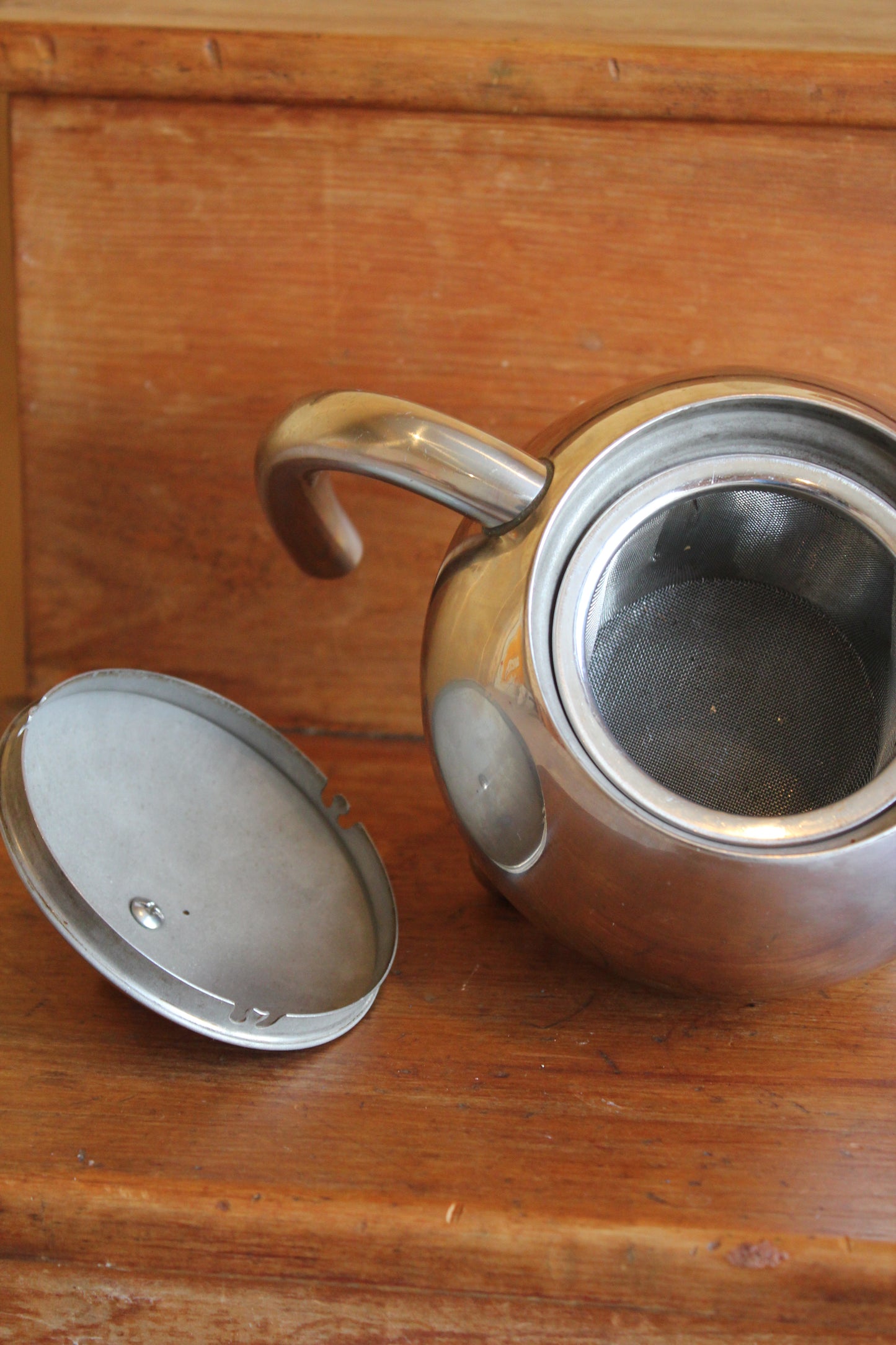 Henley Style Teapot
