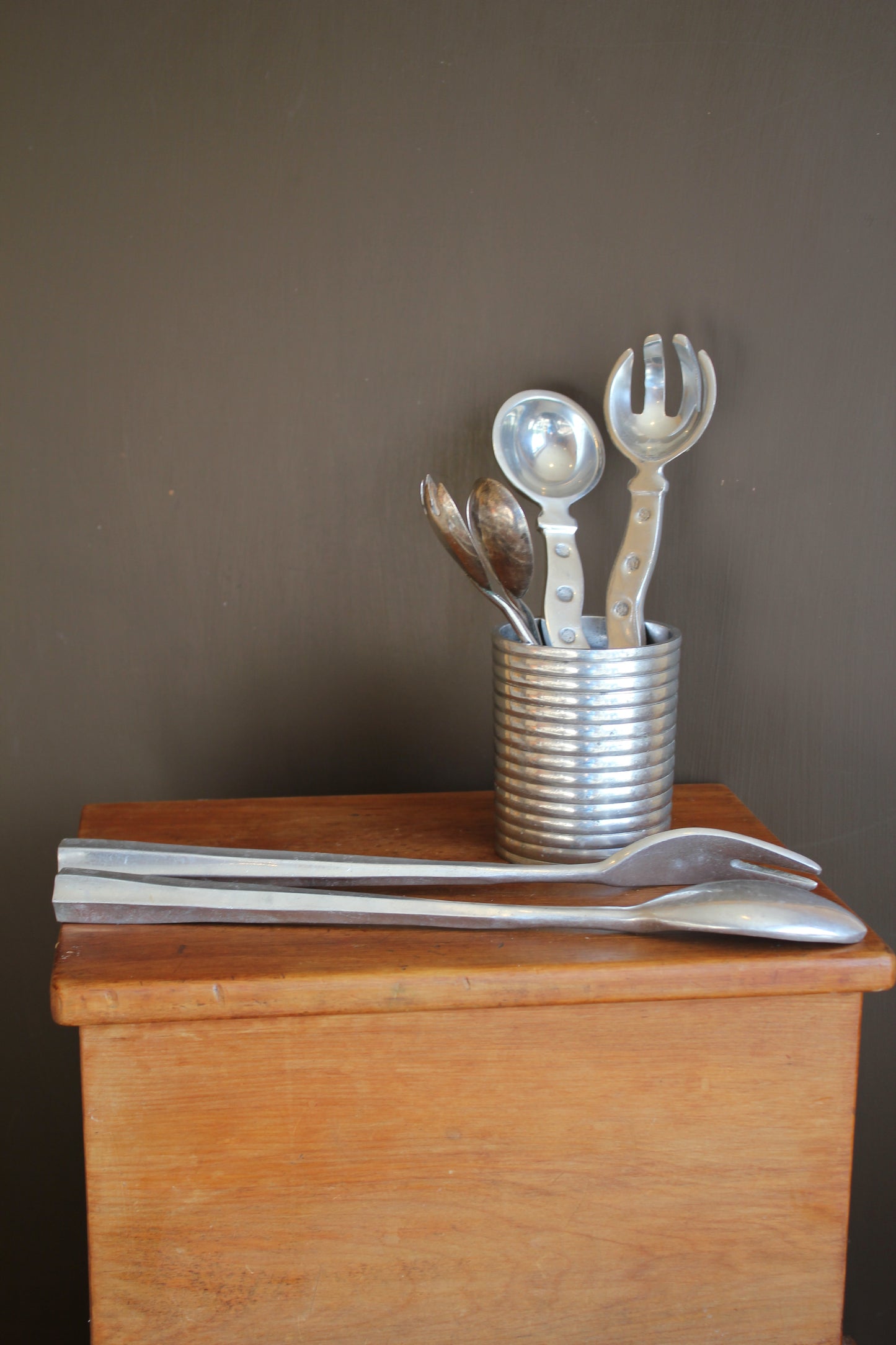 Ribbed Aluminium Vessel