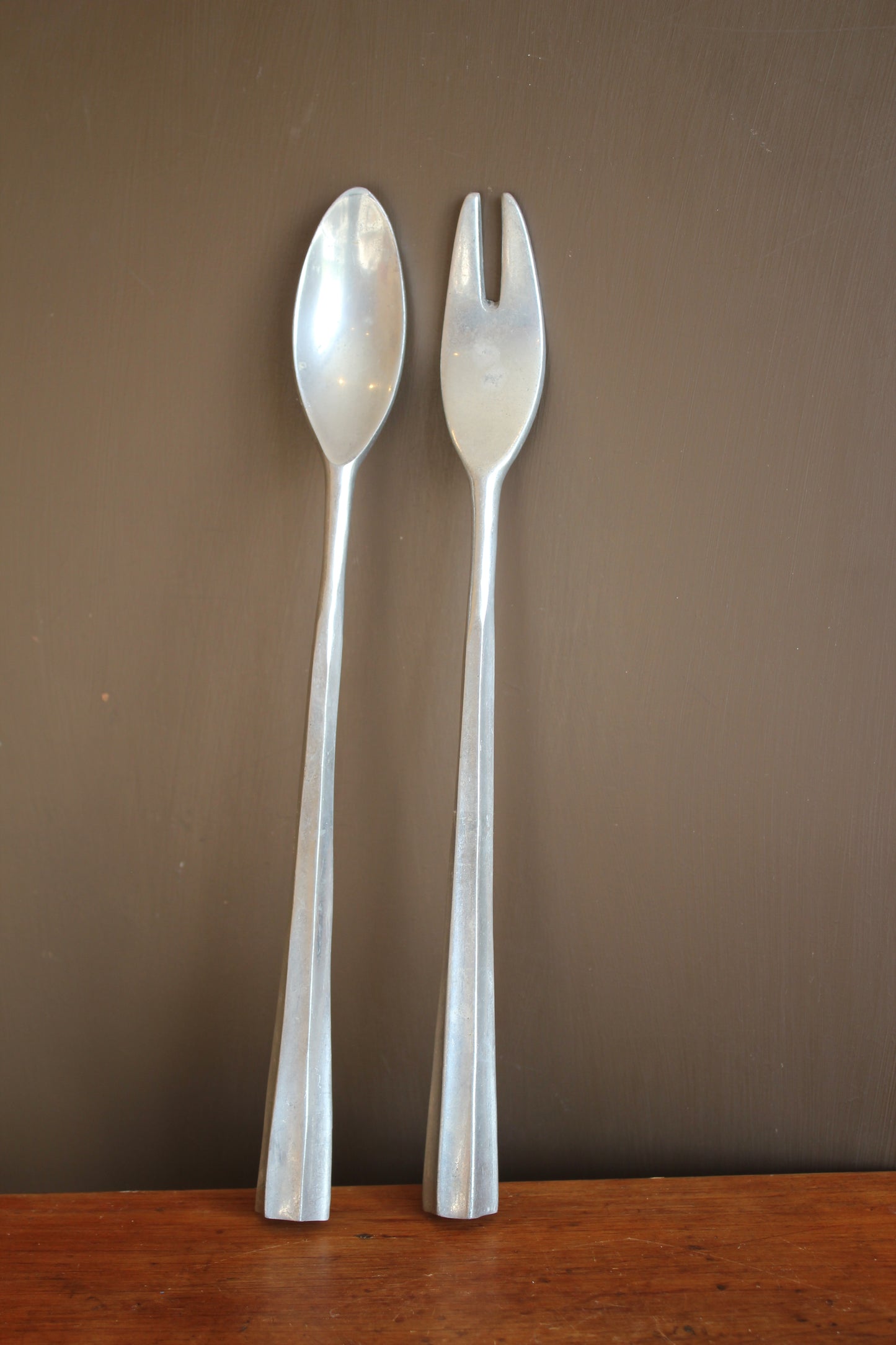 Hexagonal Salad Servers