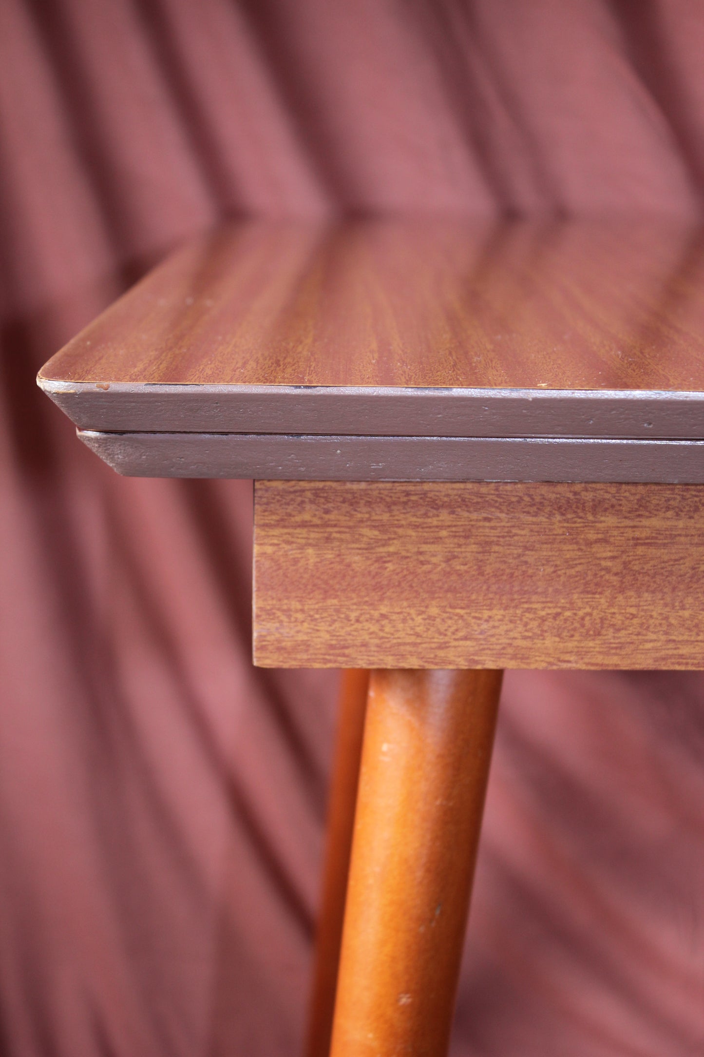 Formica Extendable Table