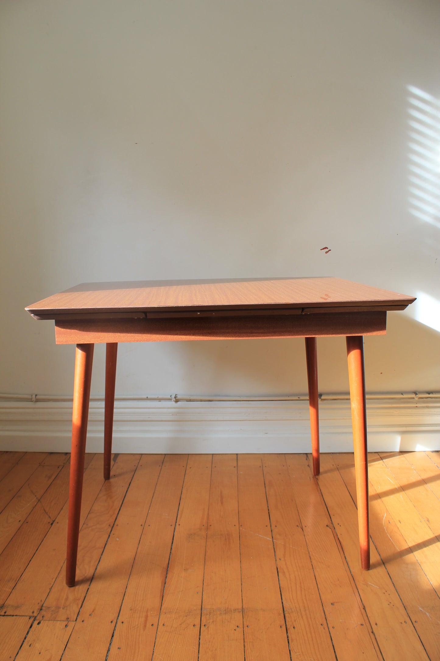Formica Extendable Table