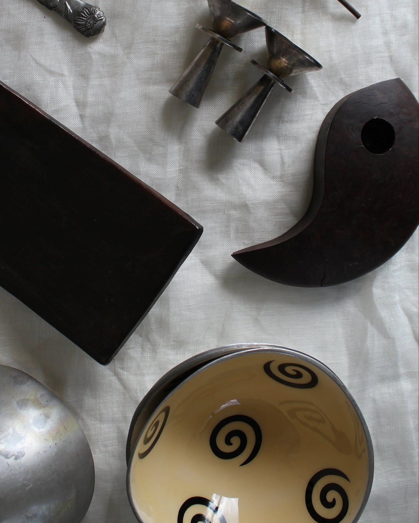 Yin or Yang Candle Holder