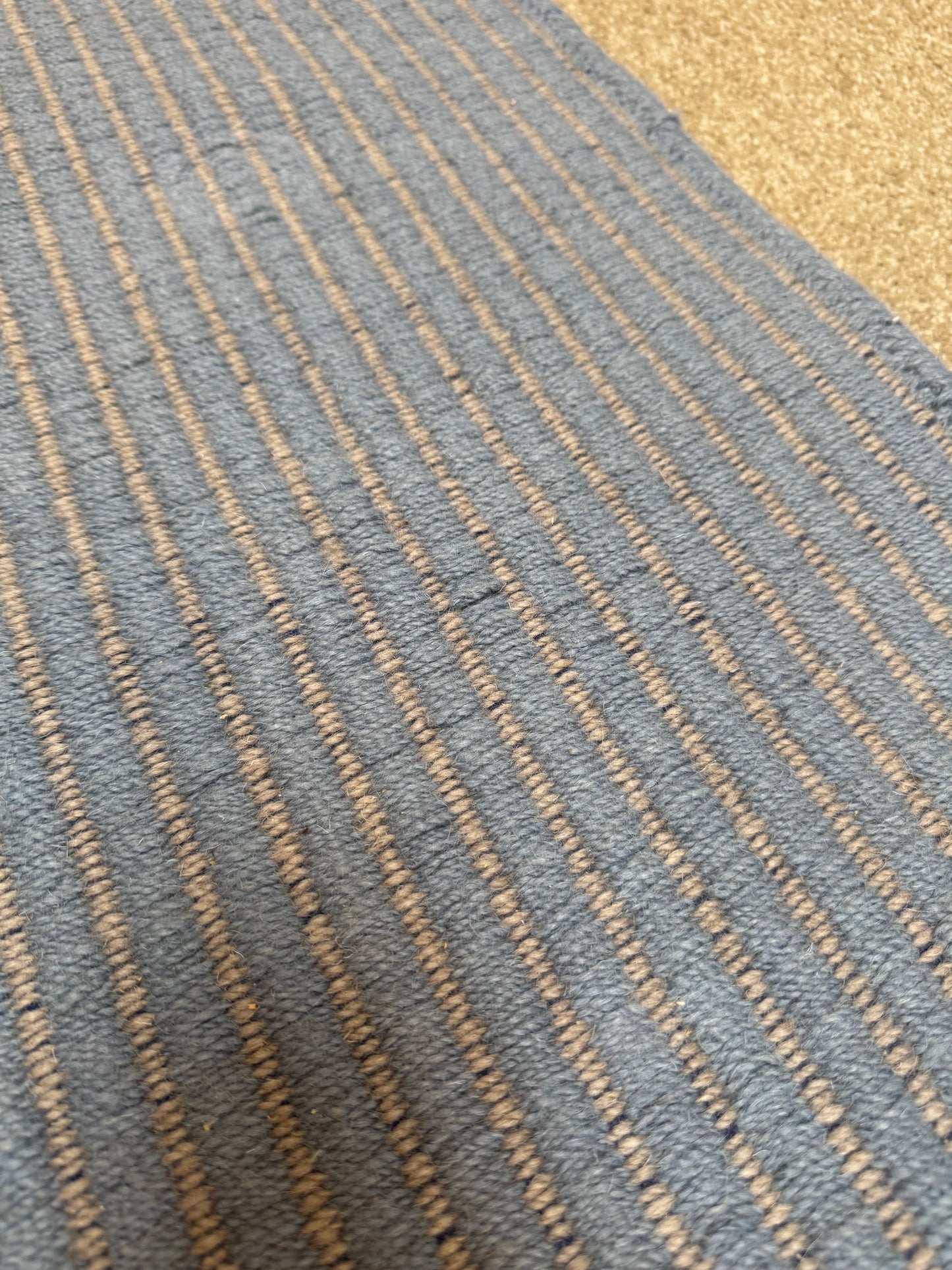 Nodi Rug / Unplugged Stripes in Cornflower Blue