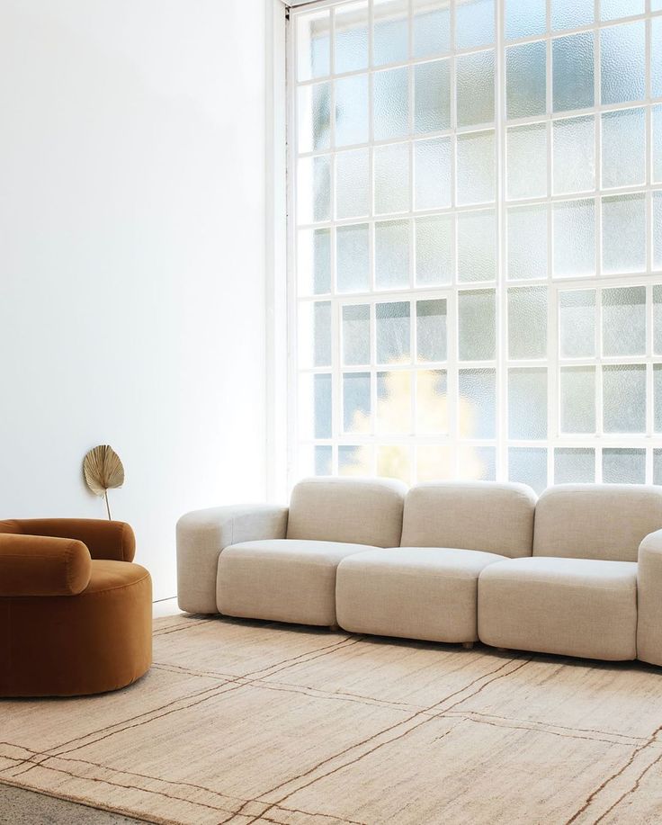 Muse Sofa / 3 Seater