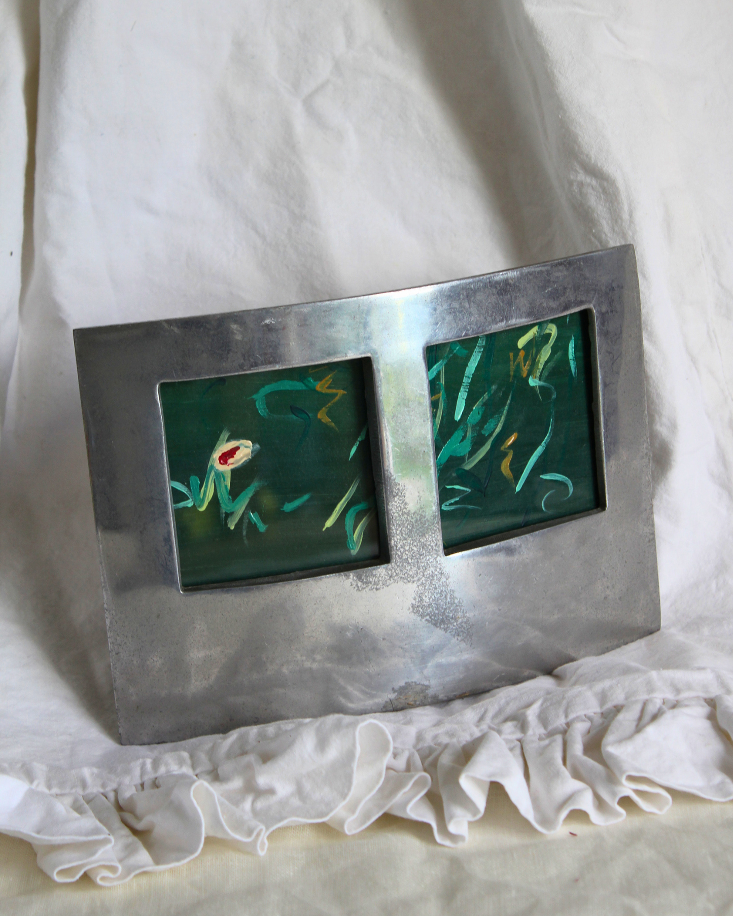 Double Curved Photo Frame
