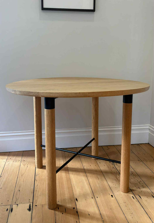 Simon James Underline Round Dining Table