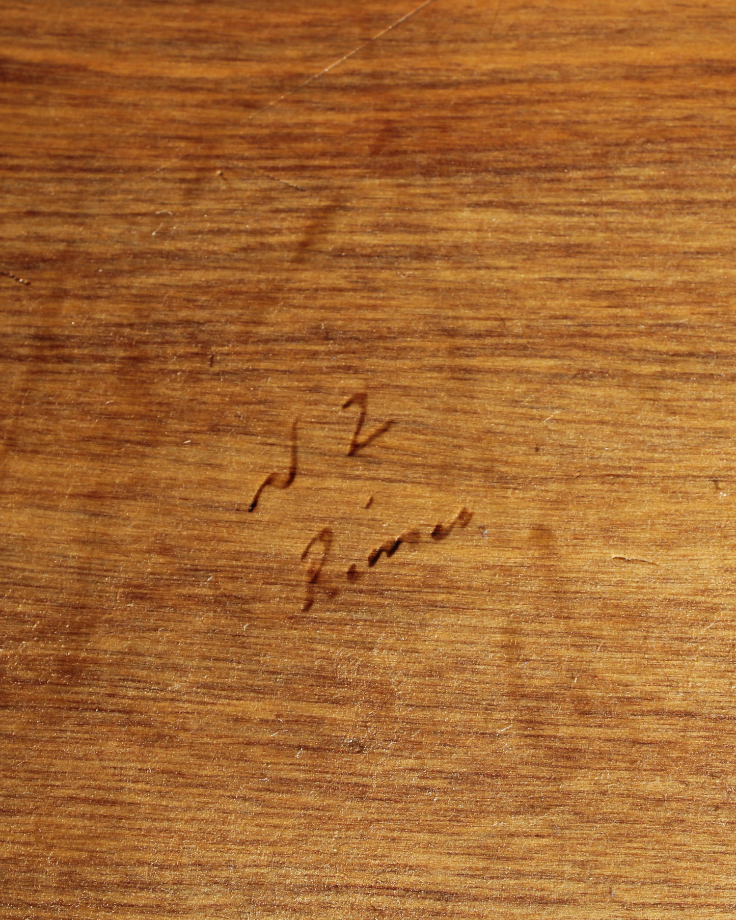 NZ Kauri Board with Pewter Handles & Set of Knives