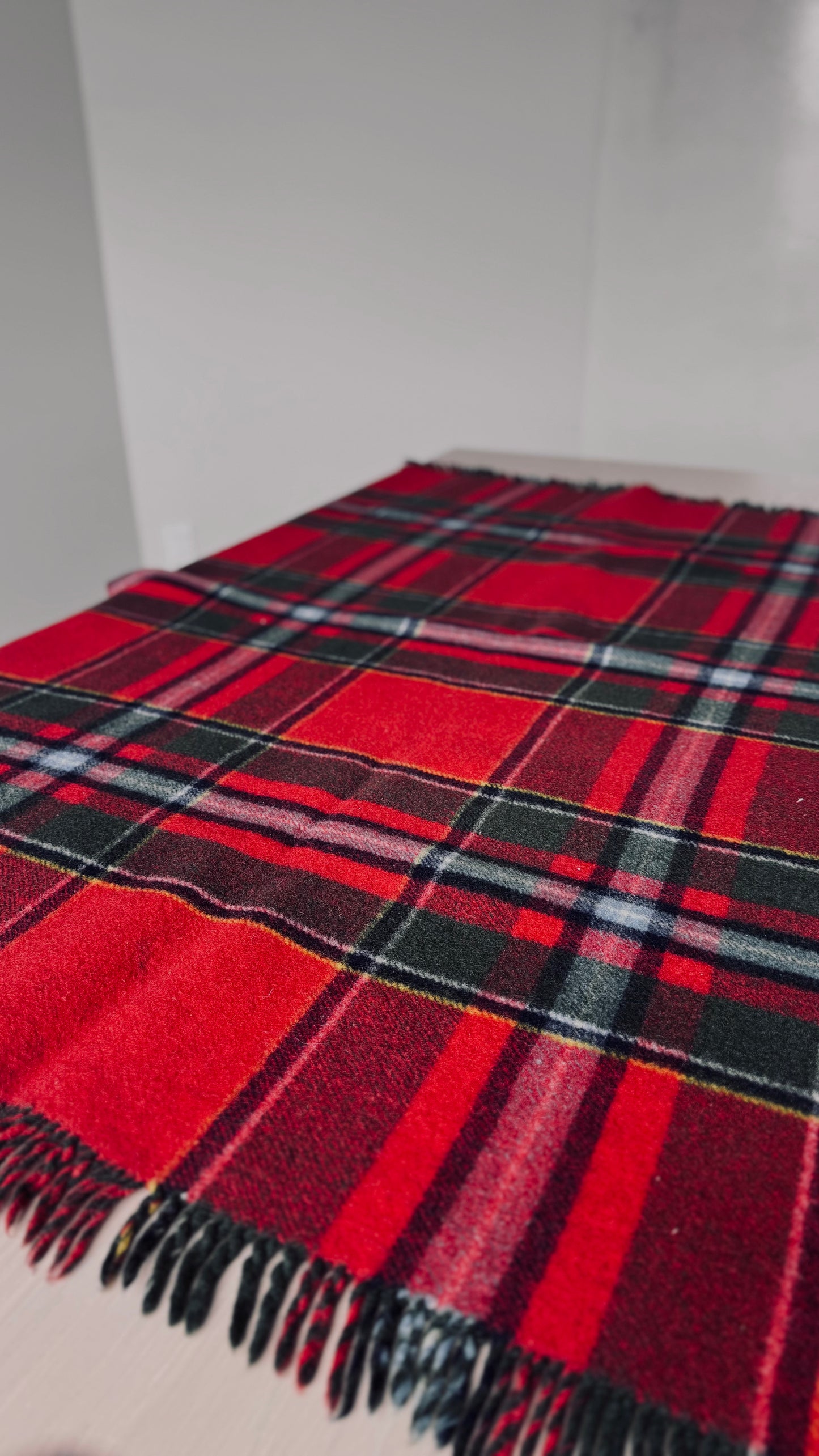 NZ Vintage Wool Blanket / Onehunga Red Tartan