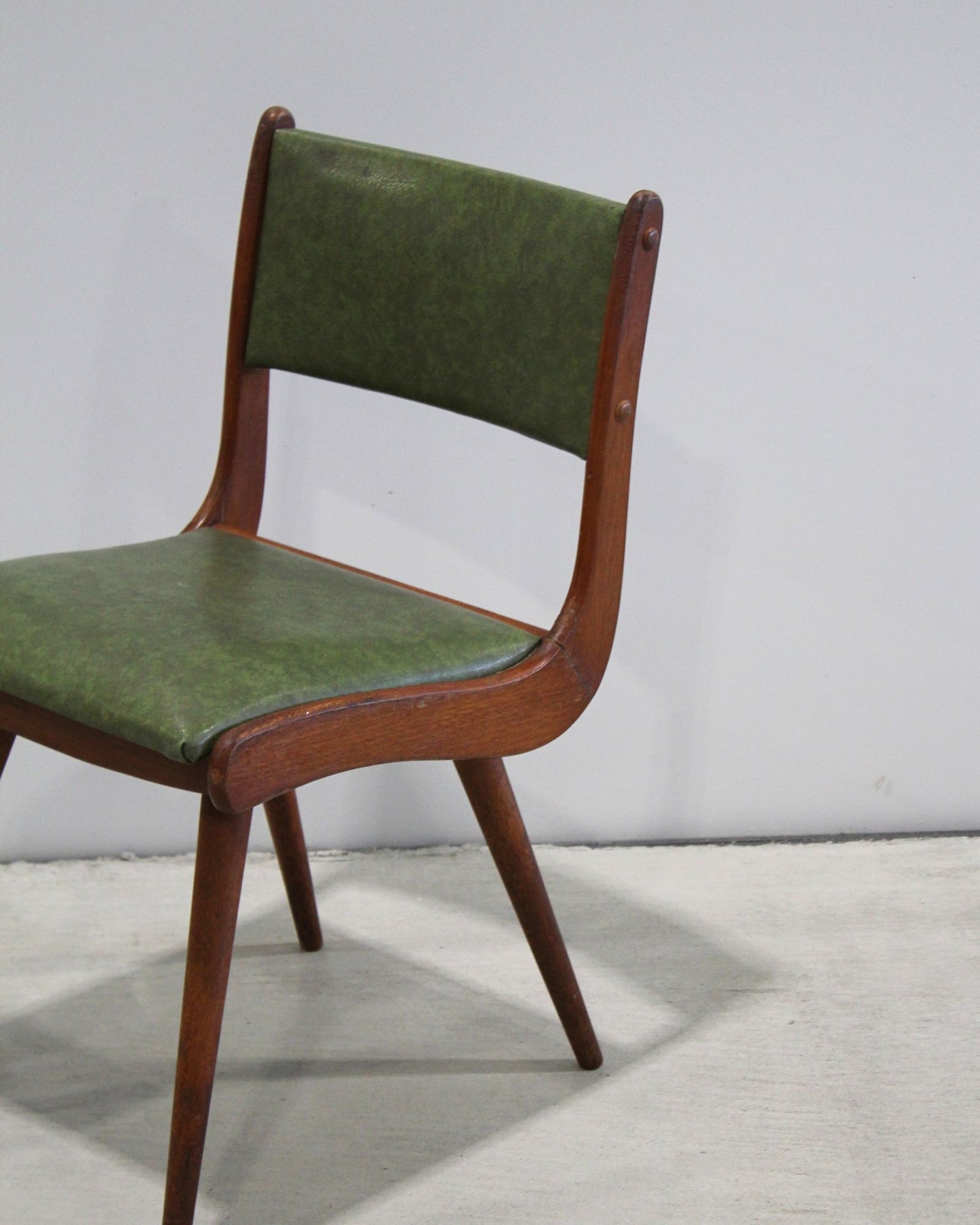 Jon Jansen Dining Chair / Green Vinyl