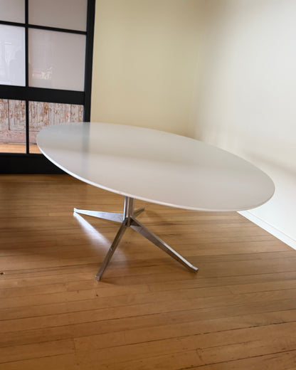 Large Oval Table | Knoll Style
