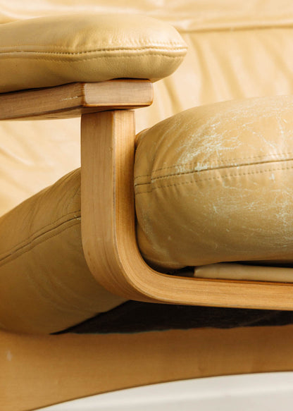 Pair of Leather Siesta Style Lounge Chairs