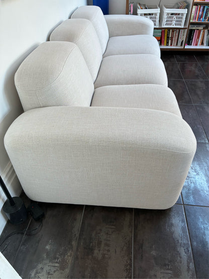 Muse Sofa / 3 Seater