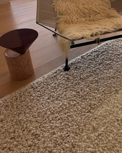 Olbia Collina Wool Rug | Tisca