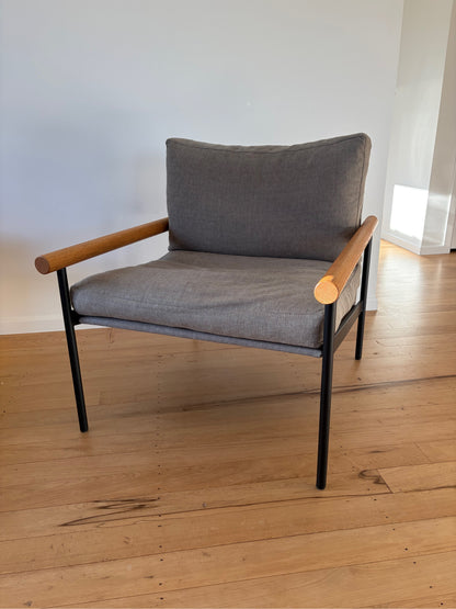 Simon James / Parallel Chair