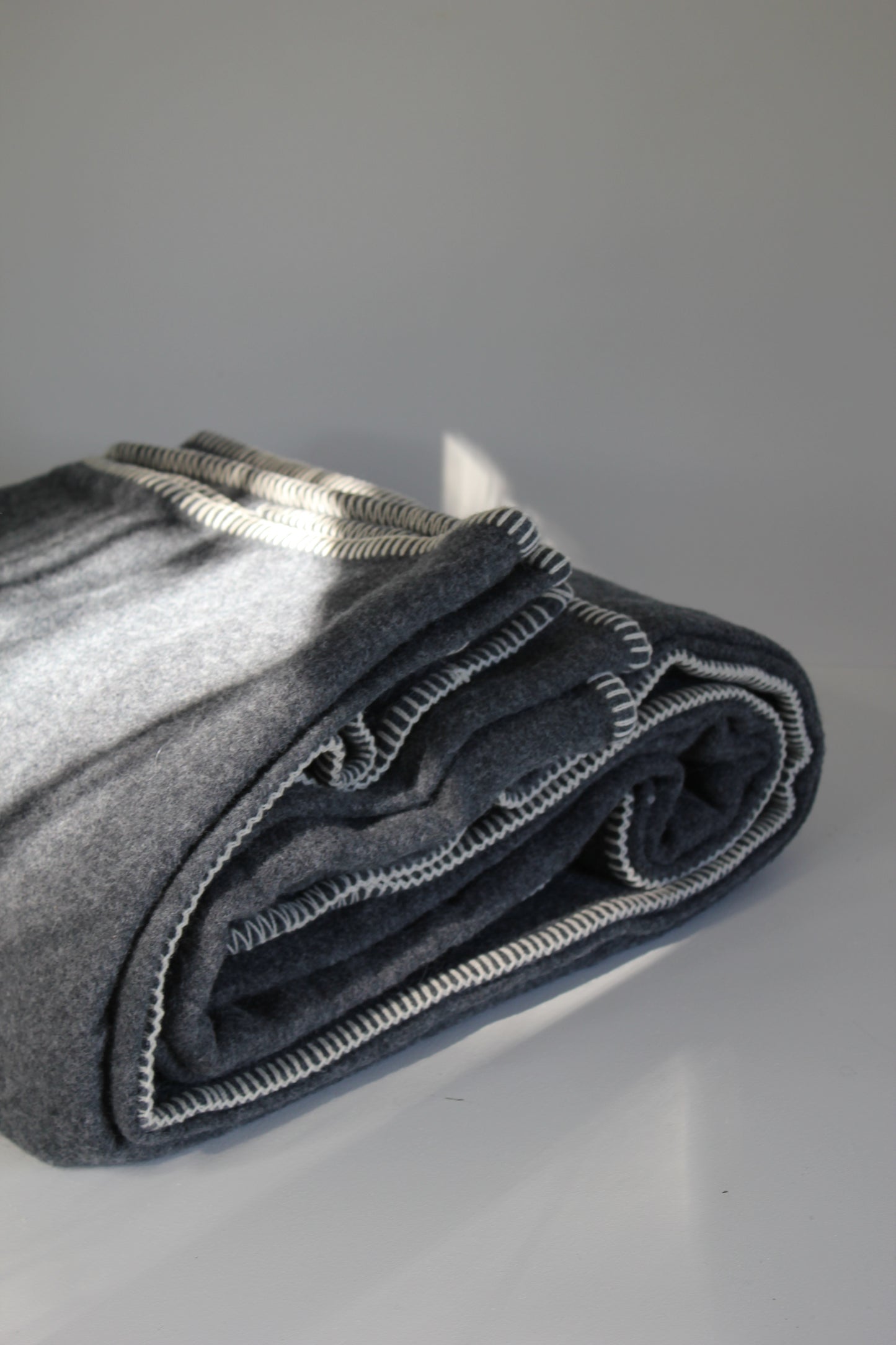 NZ Wool Throw in Slate / MM Linen