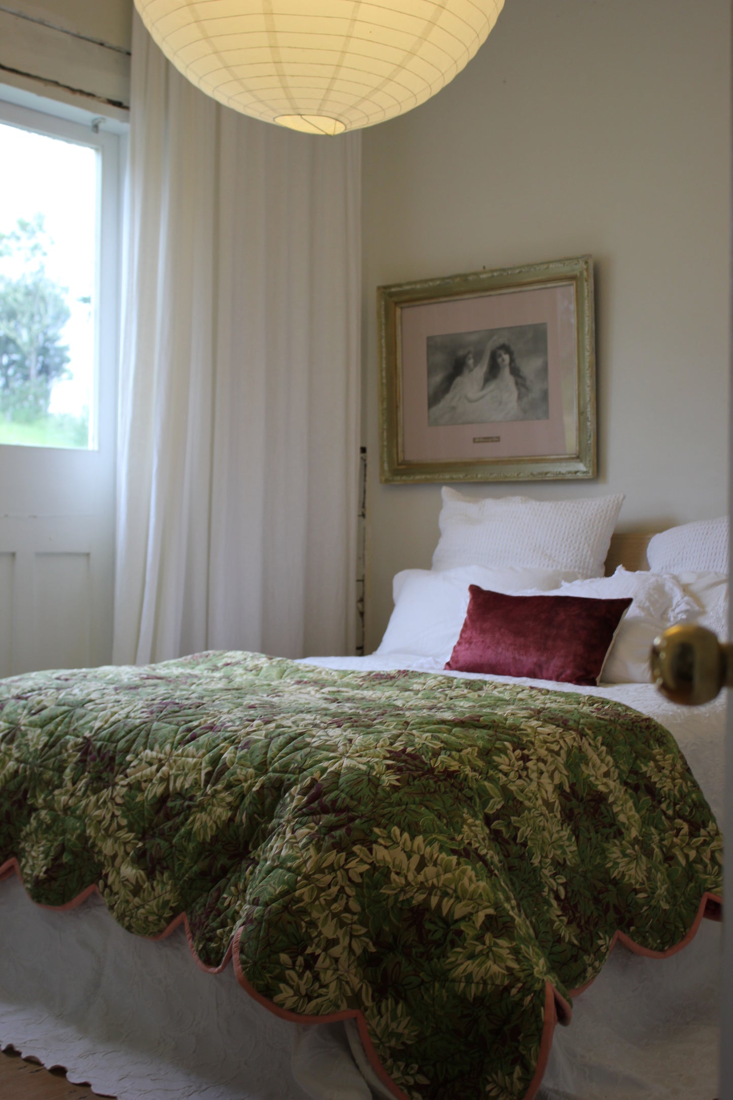 Sage & Clare Alka Scalloped Coverlet / King