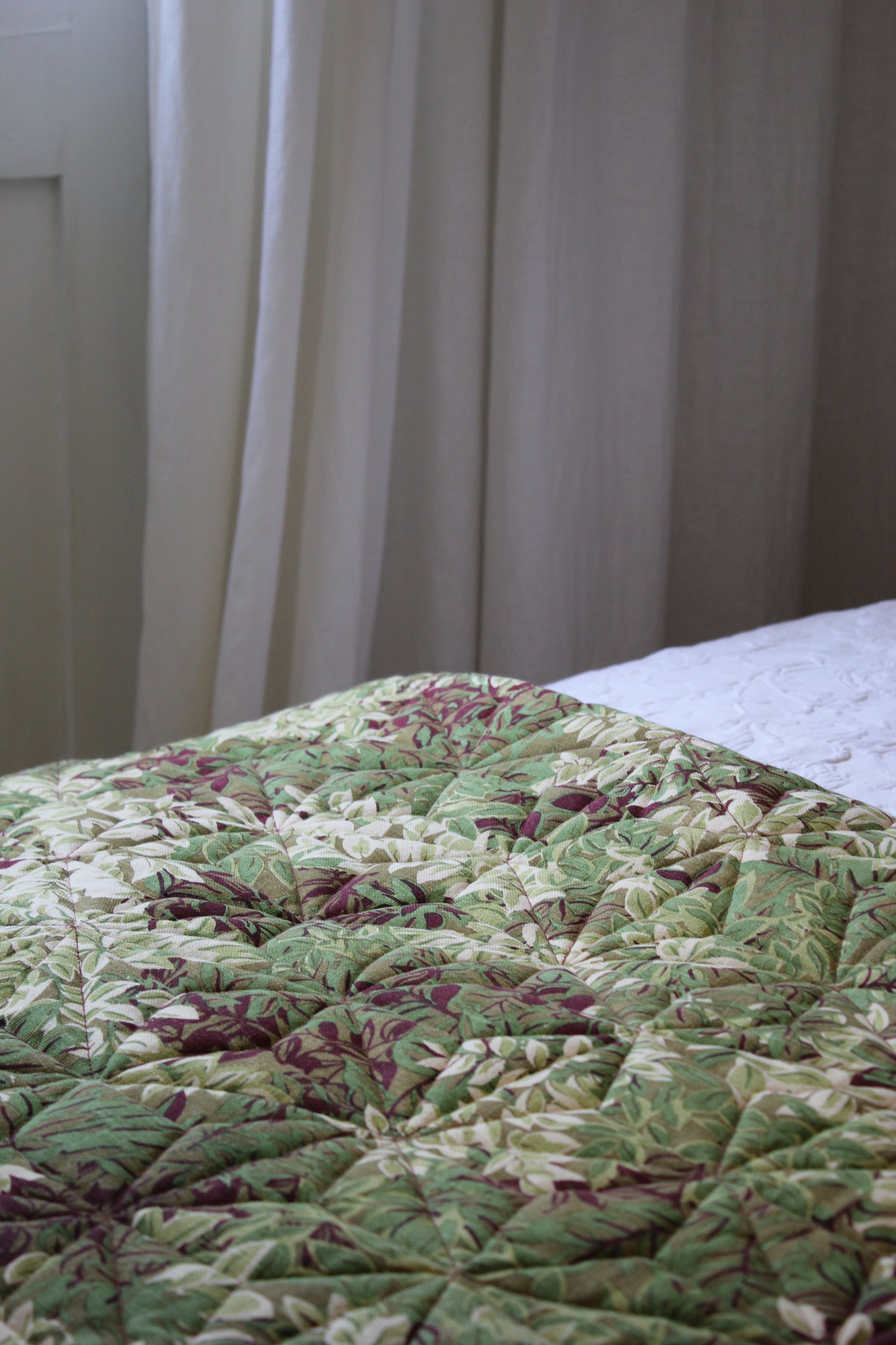 Sage & Clare Alka Scalloped Coverlet / King