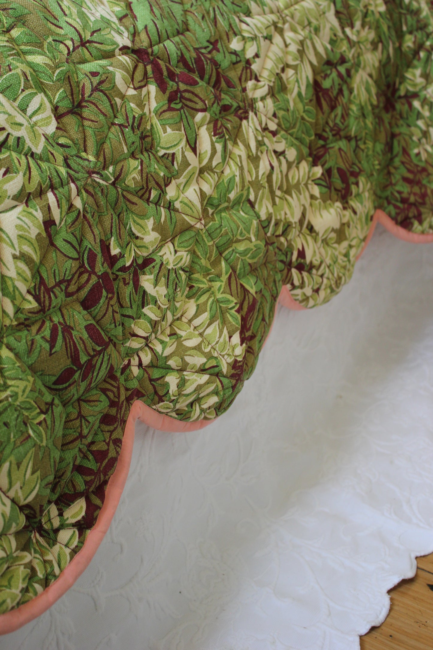 Sage & Clare Alka Scalloped Coverlet / King