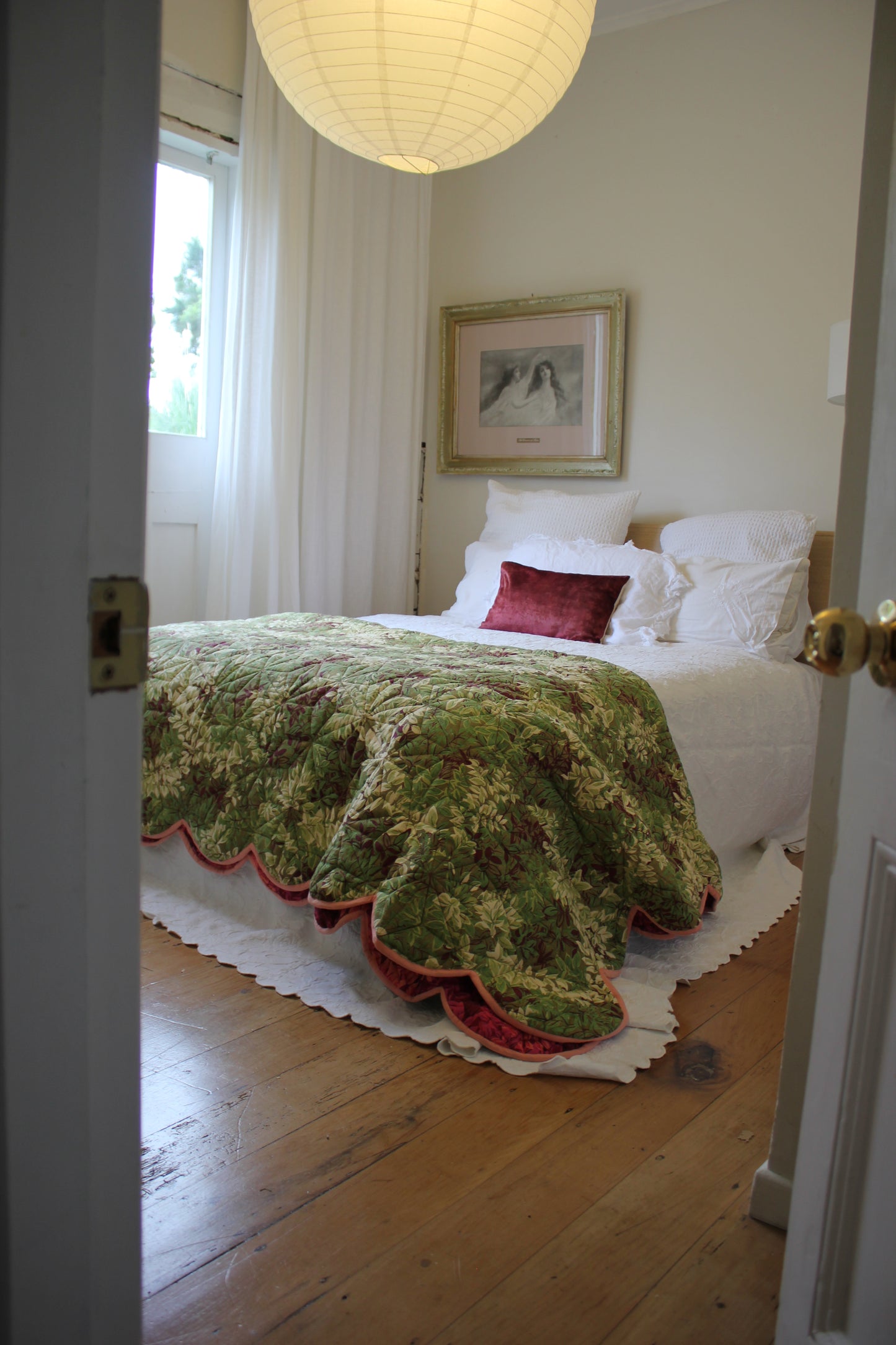 Sage & Clare Alka Scalloped Coverlet / King