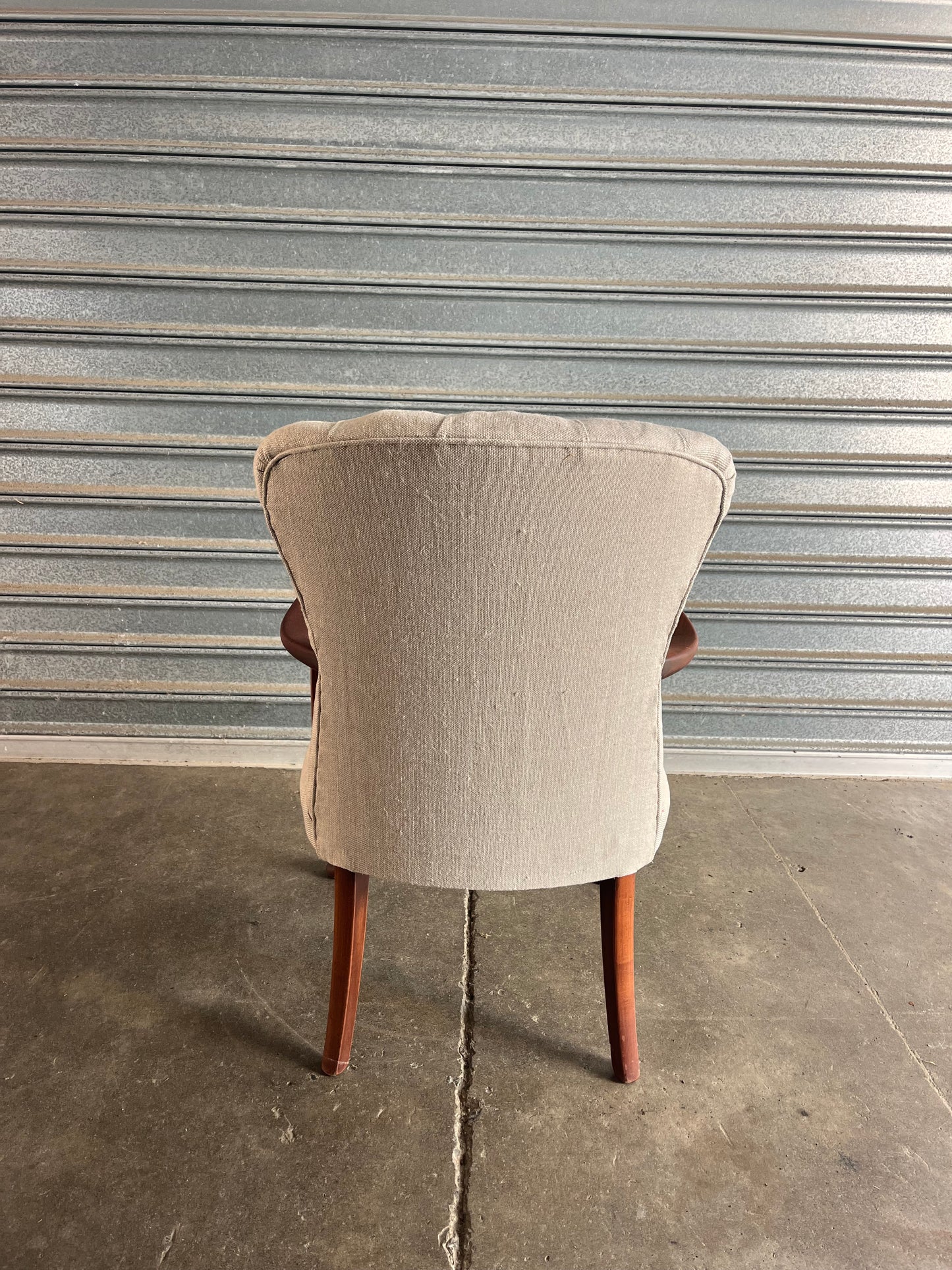 Queen Anne Tufted Armchair