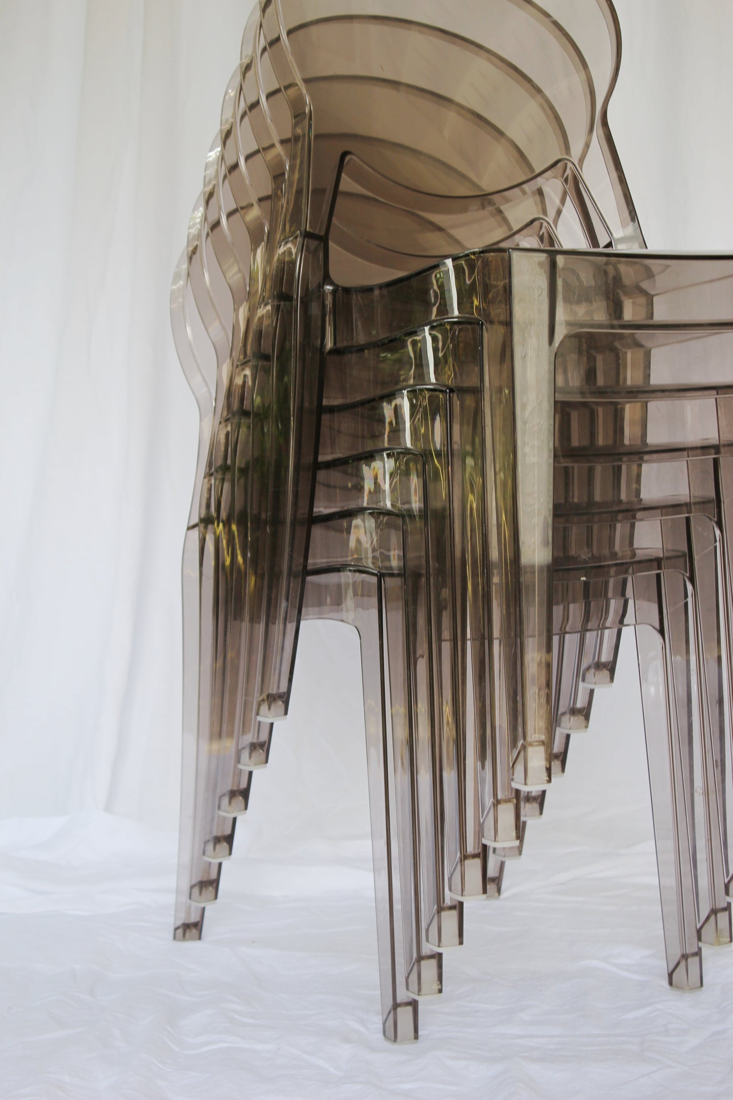 Set of 6 Igloo Chairs / Indoor & Outdoor