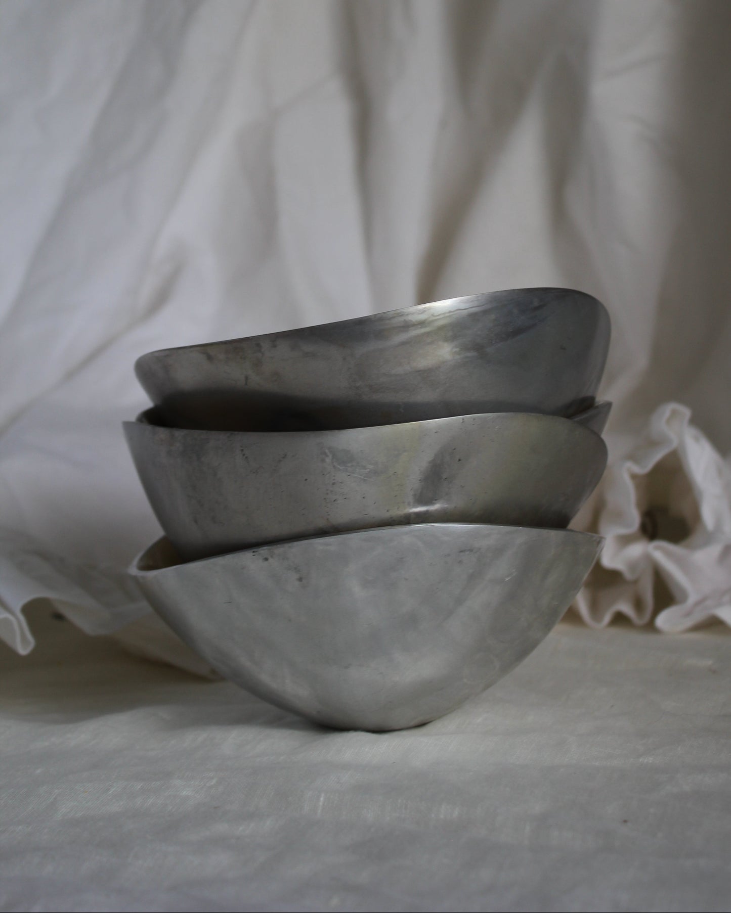 Set of 4 Swirl Serving Bowls
