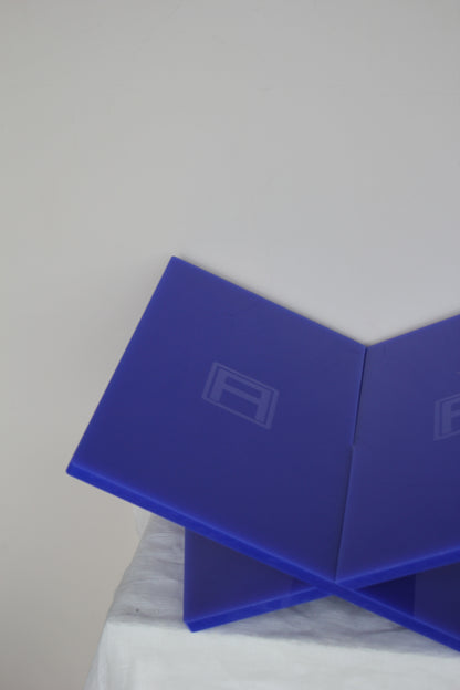 Assouline Bookstand – Blue