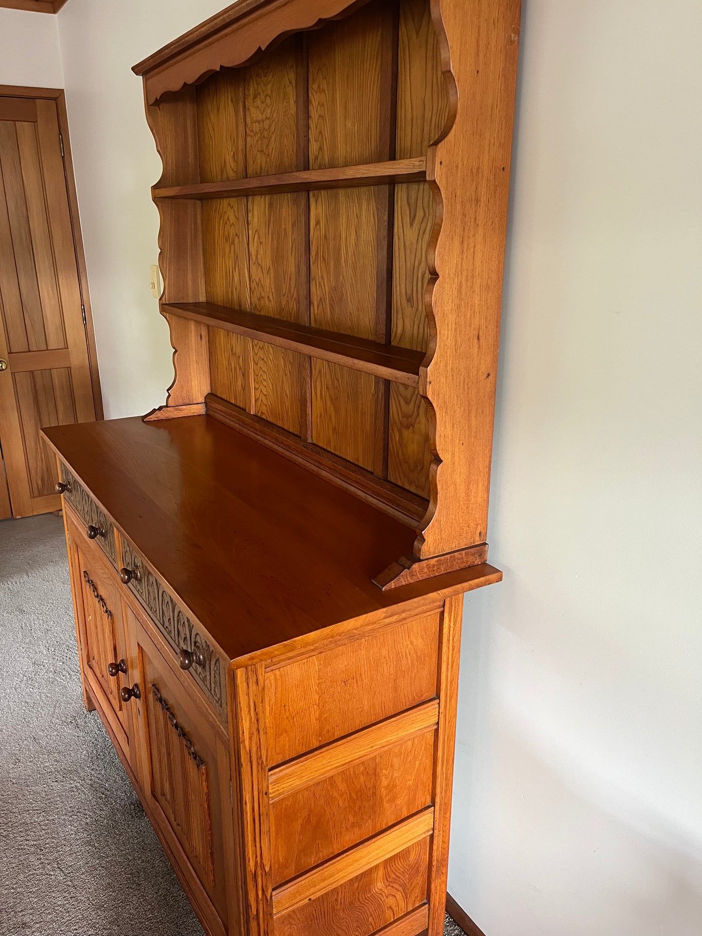 Vintage Welsh Oak Hutch