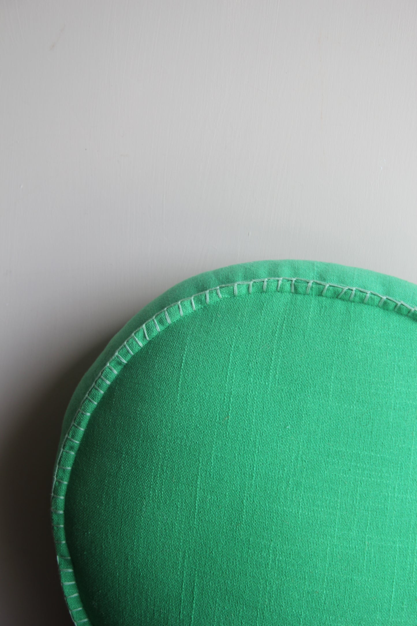 Sage & Clare Rylie Round Cushion – Pea