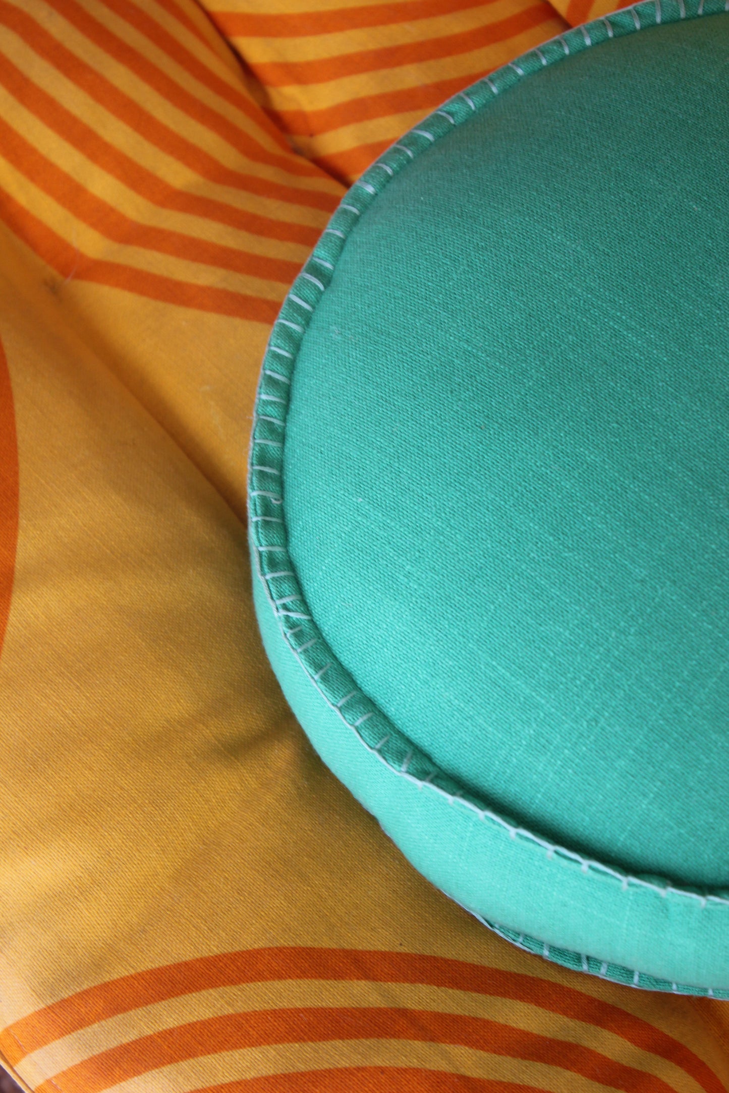 Sage & Clare Rylie Round Cushion – Pea