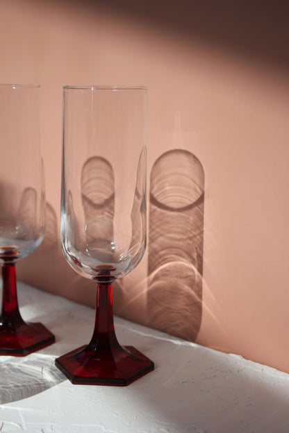 Red Stem Champagne Glasses / Set of 4