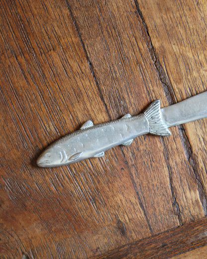 Salmon pâté knife
