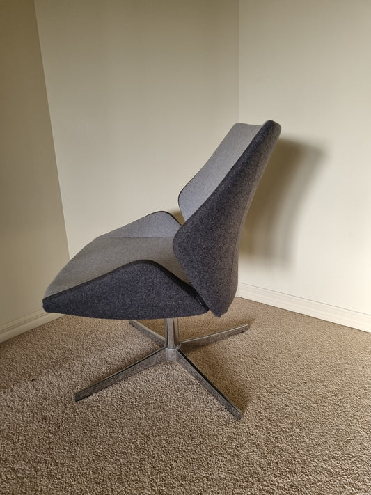 Executive Swivel Lounge Chair | Züco Averio